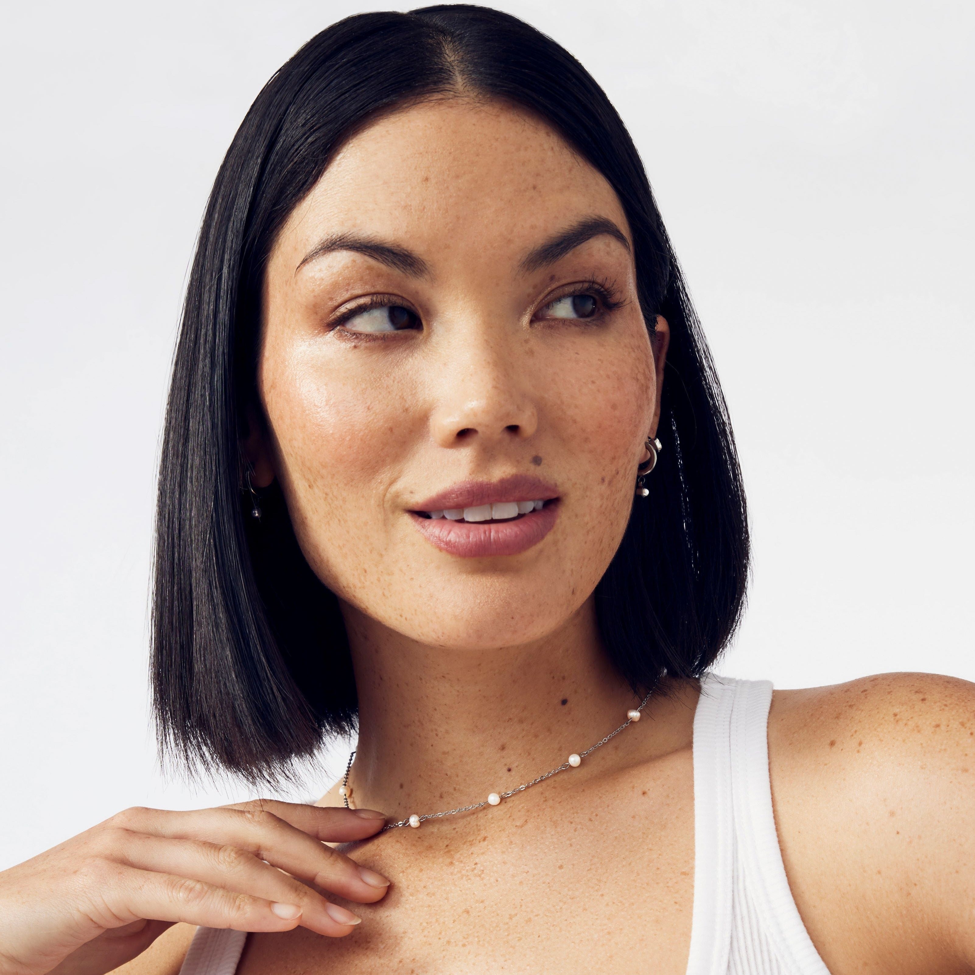 Pia Necklace